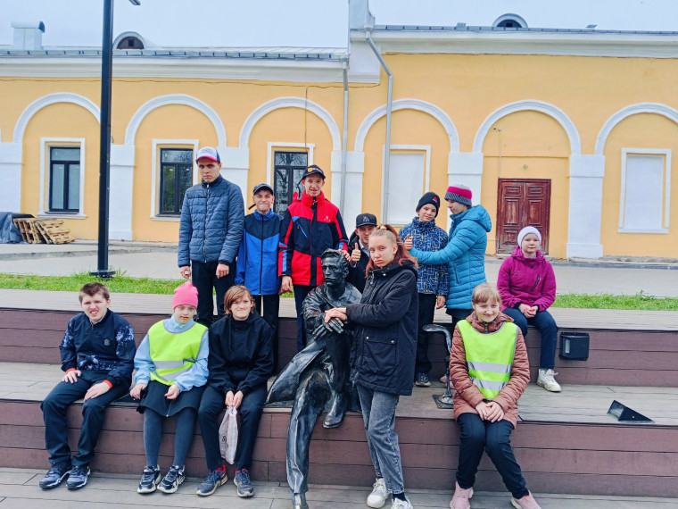 Весенняя экскурсия по городу.